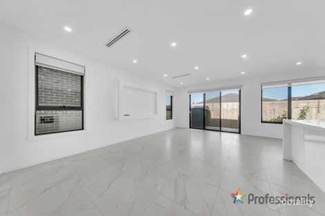 Property photo of 75A Brossard Road Mickleham VIC 3064