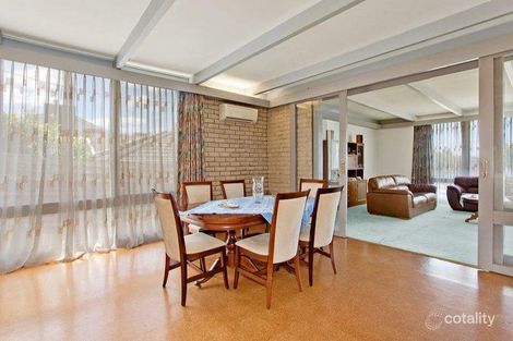 Property photo of 23 Winters Way Doncaster VIC 3108