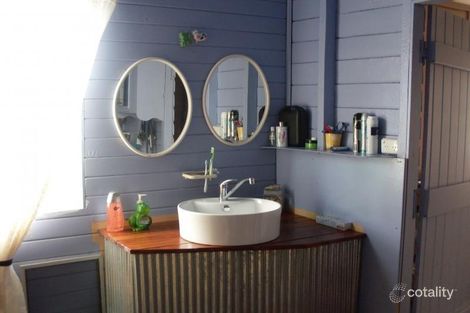 Property photo of 33 James Street Rosedale QLD 4674