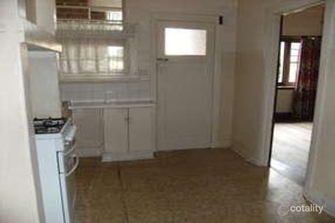 Property photo of 1 Charlton Road Eaglemont VIC 3084