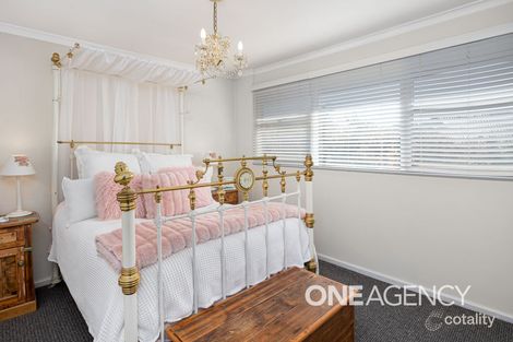 Property photo of 54 Northcott Parade Mount Austin NSW 2650