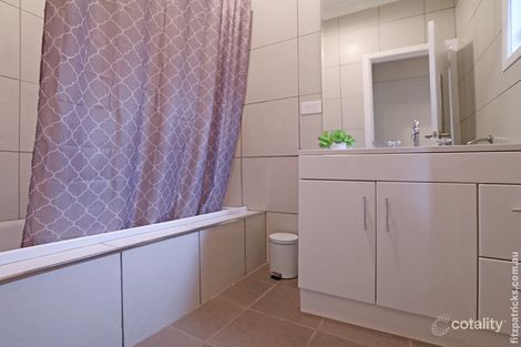 Property photo of 2 Phillip Avenue Mount Austin NSW 2650