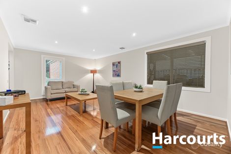 Property photo of 1 Oakmoss Place Berwick VIC 3806