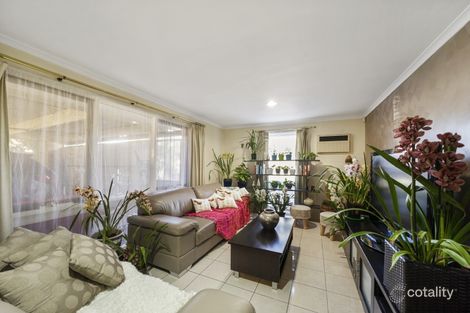 Property photo of 14 Heatherlea Crescent Narre Warren VIC 3805