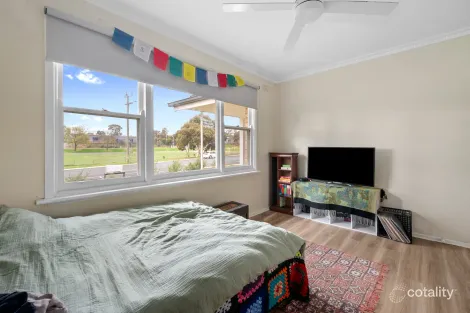 Property photo of 42 Keck Street Flora Hill VIC 3550