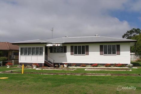 13 Cooper St, Murgon, QLD 4605