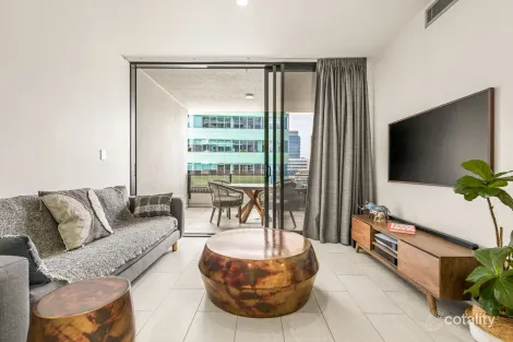 303/27 Commercial Rd, Newstead, QLD 4006