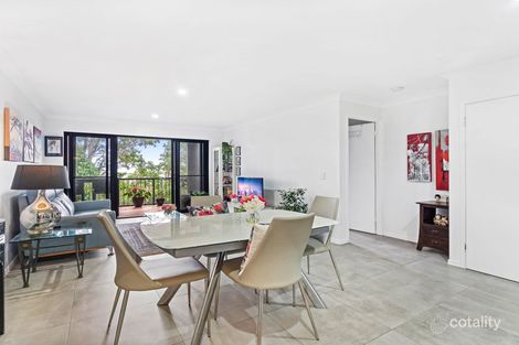 E27/1 Great Hall Dr, Miami, QLD 4220