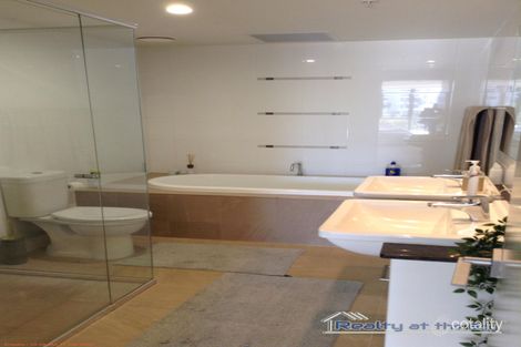 Property photo of 304/22 Surf Parade Broadbeach QLD 4218