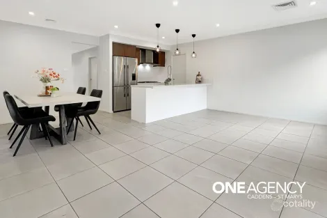 Property photo of 8 Avium Drive Caddens NSW 2747