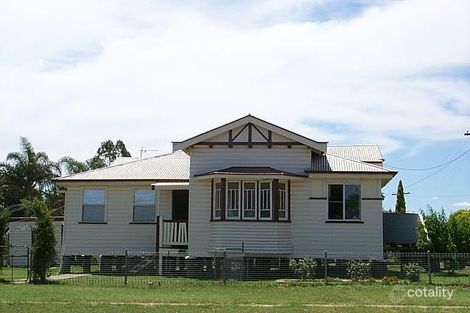 72 Pratten St, Dalby, QLD 4405