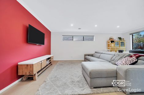 Property photo of 18 Arum Walk Mernda VIC 3754
