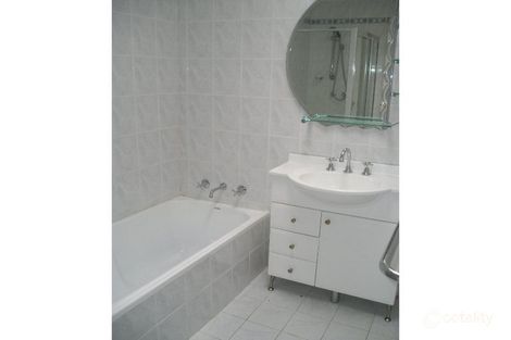 Property photo of 1/77 Parliament Road Macquarie Fields NSW 2564