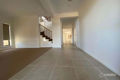 Property photo of 5 Seabreezer Place Point Cook VIC 3030