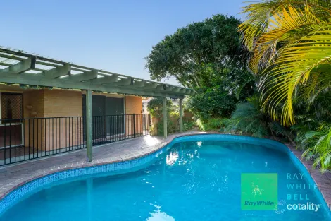 6 VATAKOULA PDE, MERMAID WATERS, QLD 4218