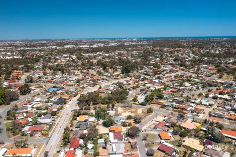 Property photo of 8 Nelligan Avenue Girrawheen WA 6064