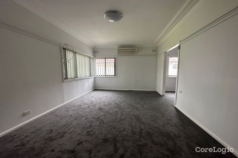 Property photo of 24 Rossiter Street Smithfield NSW 2164