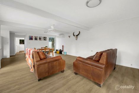 Property photo of 71 Allunga Drive Glen Eden QLD 4680