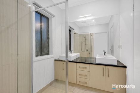 Property photo of 574 Hume Drive Fraser Rise VIC 3336