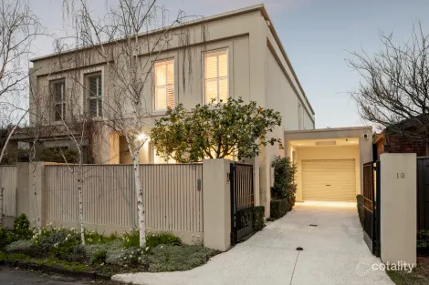 Property photo of 13 Eileen Street Armadale VIC 3143