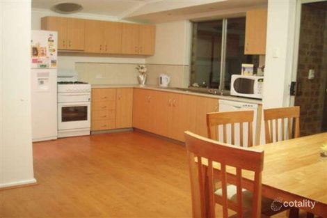 Property photo of 10 Graphic Court Beldon WA 6027