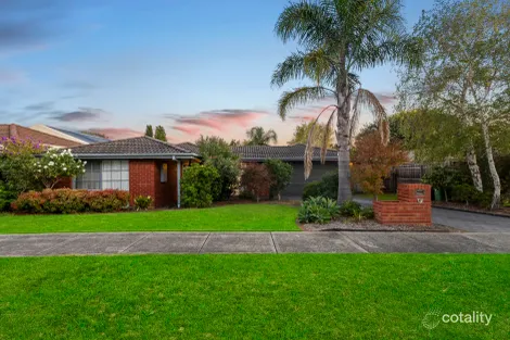 4 Aristotle Ct, Narre Warren, VIC 3805