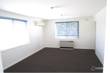 8 Winze Ct, Long Gully, VIC 3550