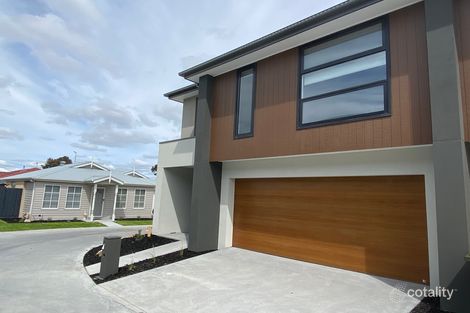 Property photo of 11 Cardiff Circuit Carrum Downs VIC 3201