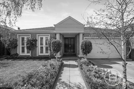 Property photo of 11 Winifred Crescent Glen Iris VIC 3146