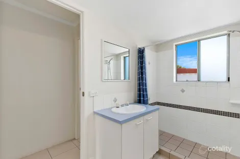 Property photo of 7/458 Esplanade Torquay QLD 4655