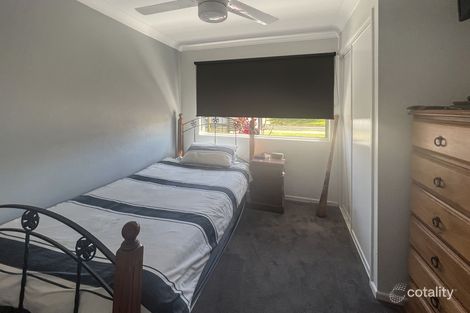 Property photo of 32 Dellvene Crescent Rosewood QLD 4340