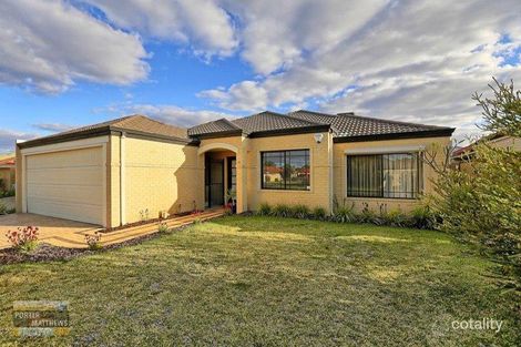 Property photo of 14 Courtland Crescent Redcliffe WA 6104