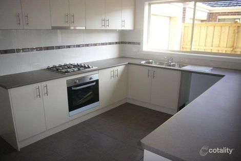 Property photo of 3 Danube Close Skye VIC 3977