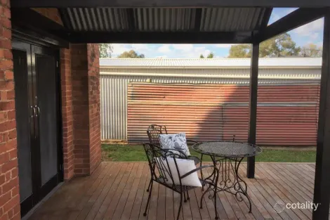 Property photo of 7 Shadforth Street Oxley VIC 3678