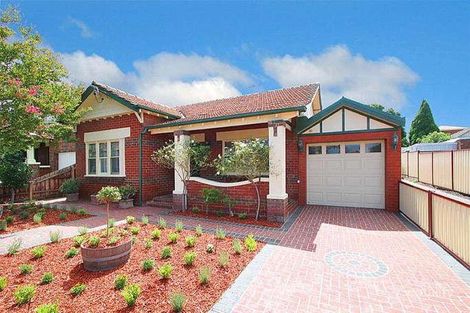 Property photo of 2 Frankston Street Reservoir VIC 3073