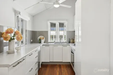 Property photo of 44 Queens Road Hermit Park QLD 4812
