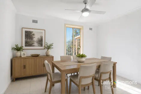 Property photo of 52 Wangaroa Crescent Lethbridge Park NSW 2770