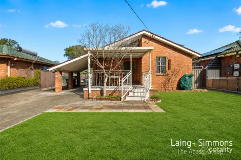 Property photo of 52 Wangaroa Crescent Lethbridge Park NSW 2770