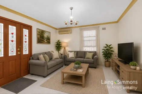 Property photo of 52 Wangaroa Crescent Lethbridge Park NSW 2770