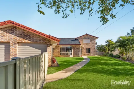 Property photo of 39 Blenheim Crescent Yamanto QLD 4305