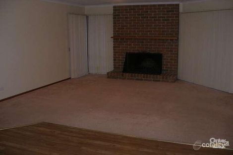 Property photo of 13 Kimtara Court Somerville VIC 3912