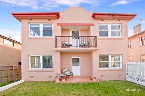 Property photo of 3 Seaview Avenue Curl Curl NSW 2096