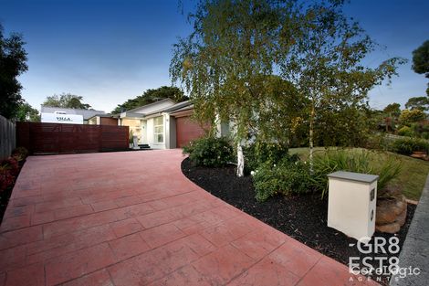 Property photo of 1 Yarrow Court Berwick VIC 3806