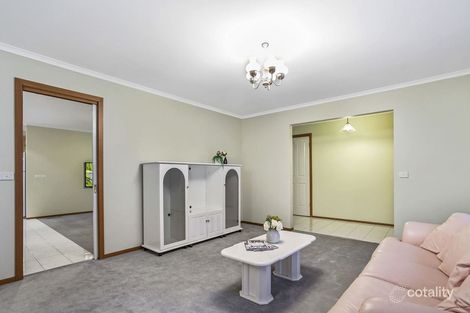 Property photo of 13 Kendall Drive Narre Warren VIC 3805