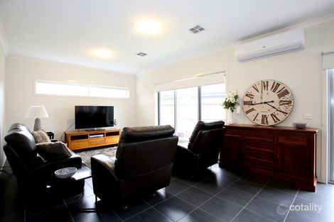 Property photo of 6 Metro Circuit Berwick VIC 3806