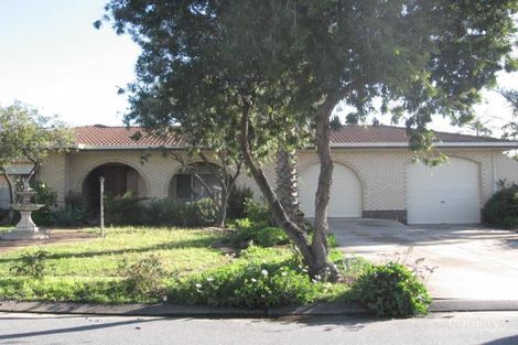 37 Boyd Cres, West Lakes Shore, SA 5020