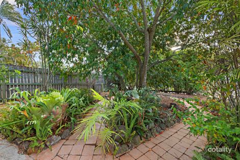 Property photo of 60 Curve Avenue Wynnum QLD 4178