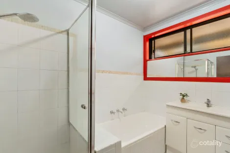 Property photo of 23/114-118 Ferntree Gully Road Oakleigh East VIC 3166