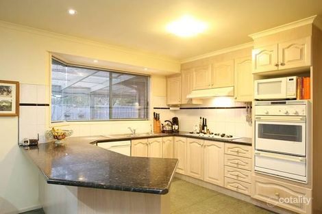 Property photo of 8 Daisy Court Narre Warren South VIC 3805