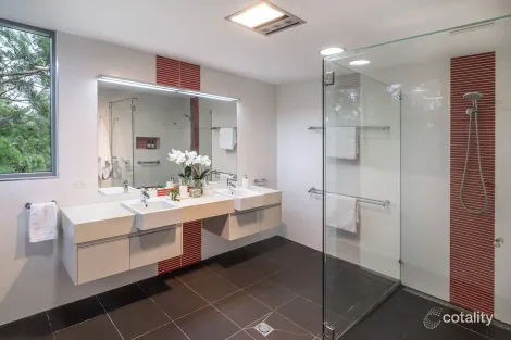 Property photo of 298 Jesmond Road Fig Tree Pocket QLD 4069